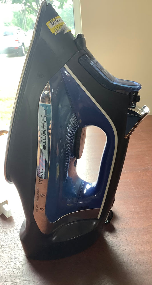 THRIFTY 70-Rowenta Steam Iron Access Steam Vertical Steaming
Blue/Black