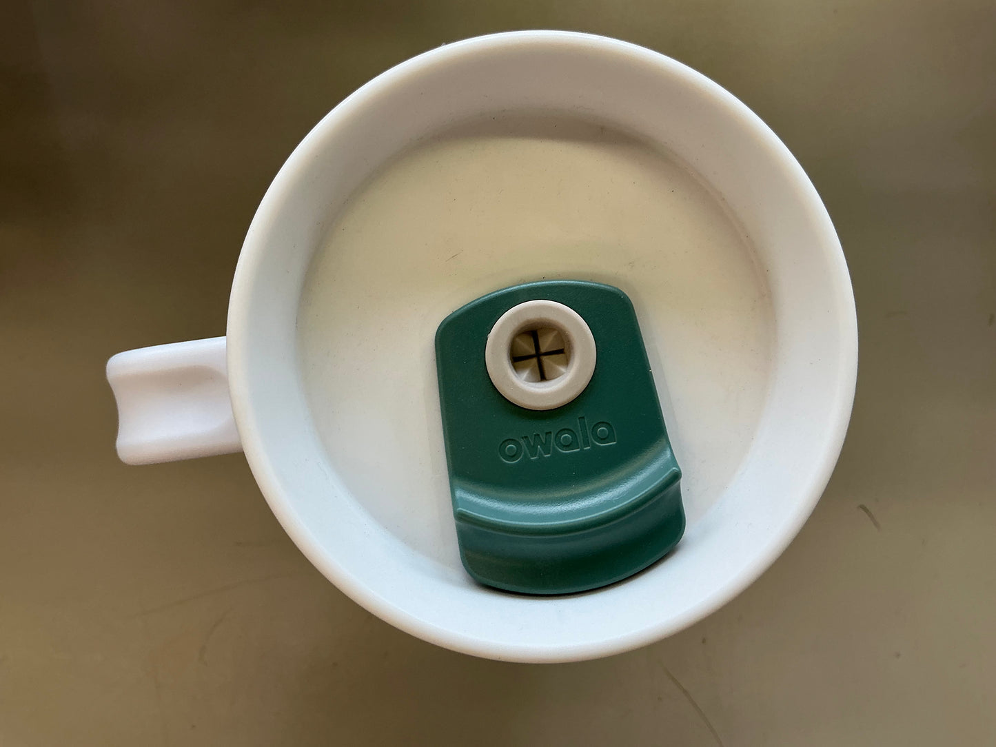 Owala 40oz Stainless Steel Straw Tumbler - SOME MAY BE MISSING STRAW - MINOR COSMETIC DAMAGE (see pictures)
