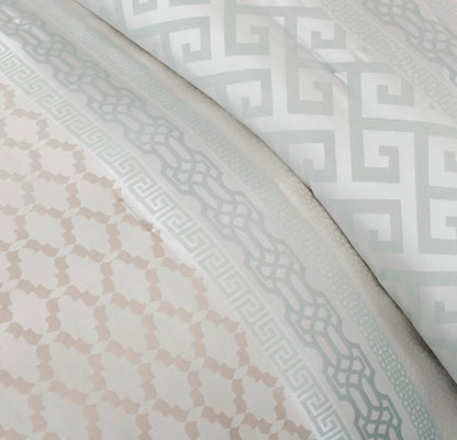 Madison Park Traditional Jacquard Aqua Queen Comforter Set, 7pc - All Season Bedding Set, Down Alternative - NO OUTER PACKAGING, DOES HAVE INNER PACKAGEES INTACT (see pictures) - OUT OF BOX