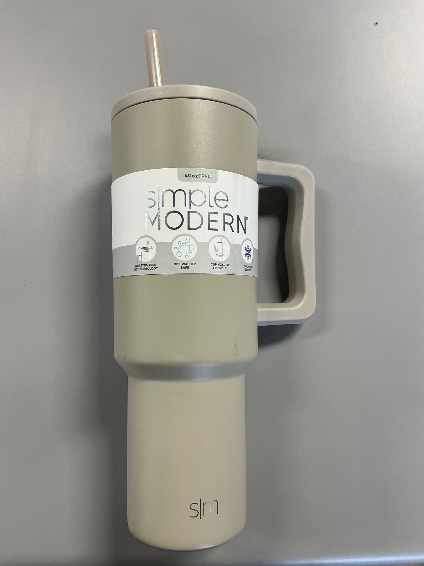 Simple Modern Trek 40oz Stainless Steel Lidded Tumbler - Almond Birch -Dishwasher-Safe Portable Drinkware for Cold Beverages - Minor Cosmetic Damage - May Be Missing Packaging (see pictures)