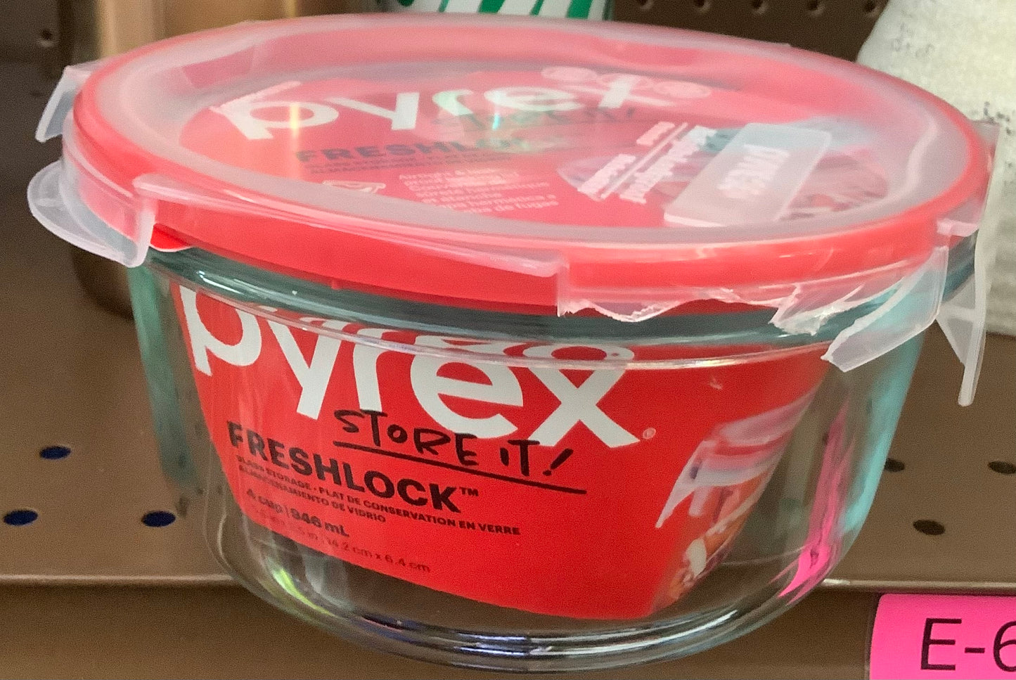 THRIFTY 70-Pyrex Freshlock 4 Cup Round Food Storage Container: Glass Container with Lid, Oven & Microwave Safe, Clear/Red
