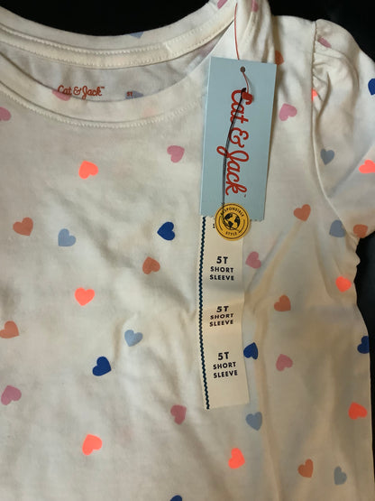 TODDLERS SIZE 5T SHORT SLEEVE HEART T-SHIRT