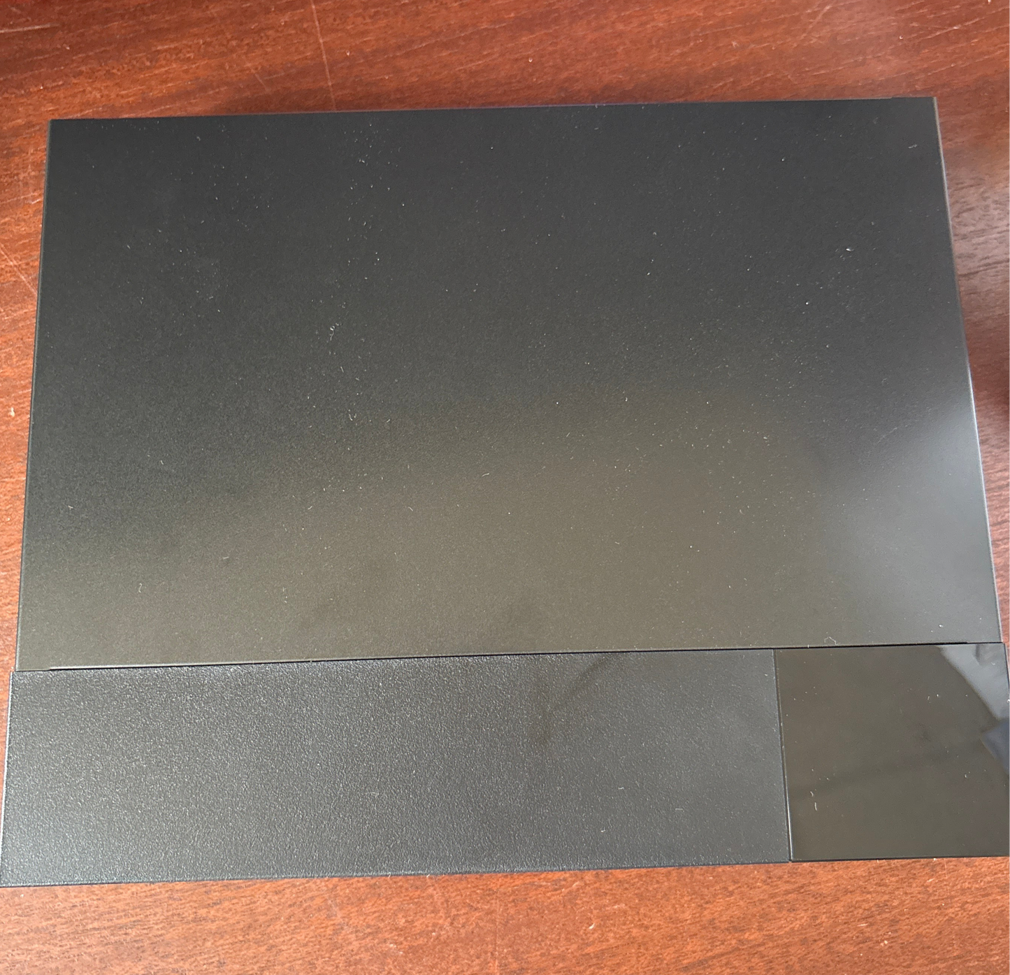 Sony BDP-S1700U Blu-ray Player with DVD Upconversion and HDMI cable