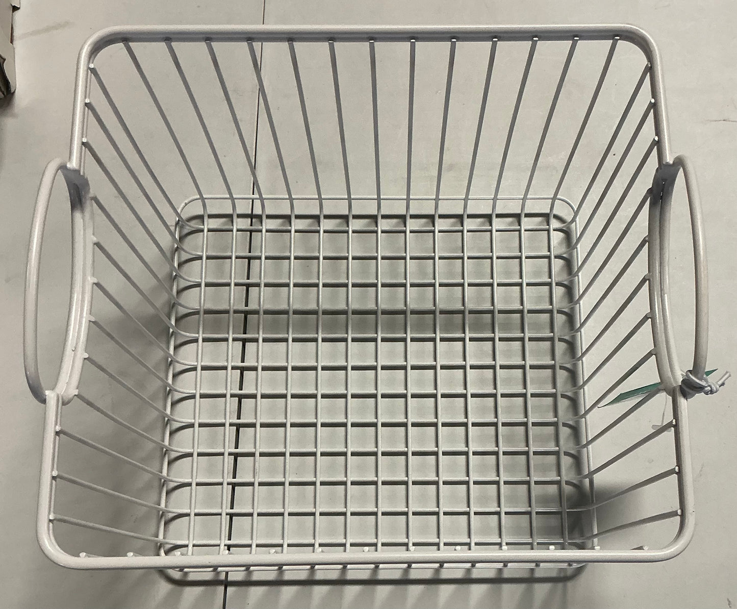 Medium Stackable Kids' Storage Wire Bin - WHITE
