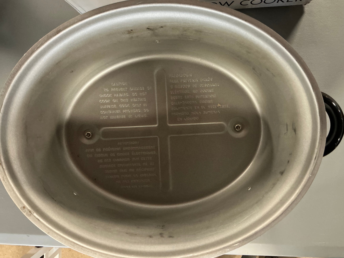 THRIFTY 70 - Cooks 6 quarts Slow Cooker - Open Box - USED (See Pictures)- FINAL SALE- NO RETURNS - AS IS