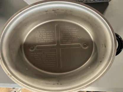 THRIFTY 70 - Cooks 6 quarts Slow Cooker - Open Box - USED (See Pictures)- FINAL SALE- NO RETURNS - AS IS