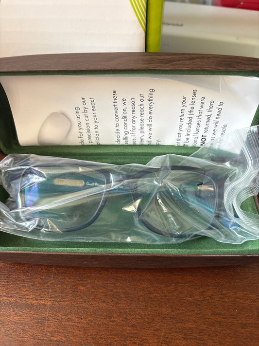Ernest Hemingway Plastic Glasses