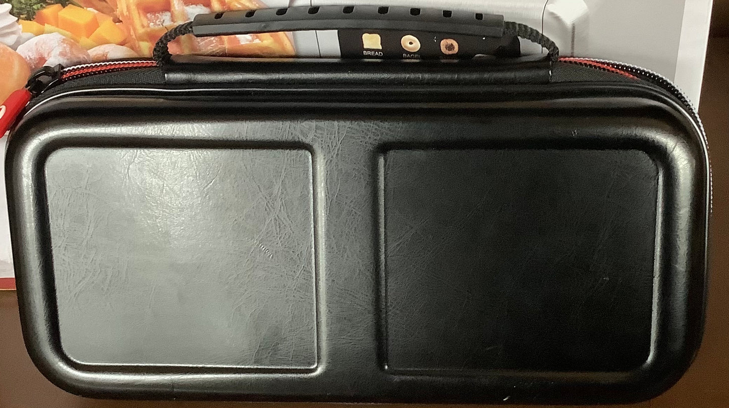 Nintendo Switch Game Traveler Deluxe Travel Case