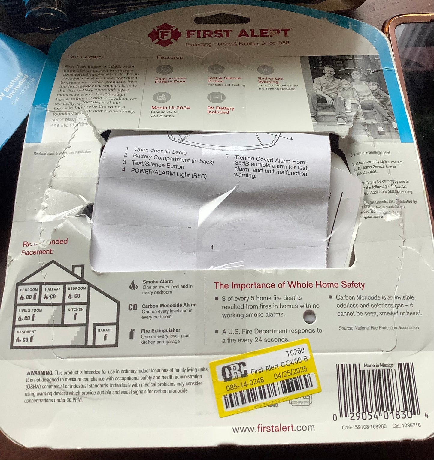 (CLEARANCE )-First Alert CO400 Battery Powered Carbon Monoxide Detector: 9-Volt CO Alarm, Silences Unwanted Alarms,