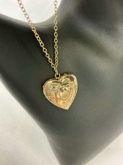 C&J Kids Fashion Jewelry - May Have Damaged Packaging or Missing Items (see pictures)