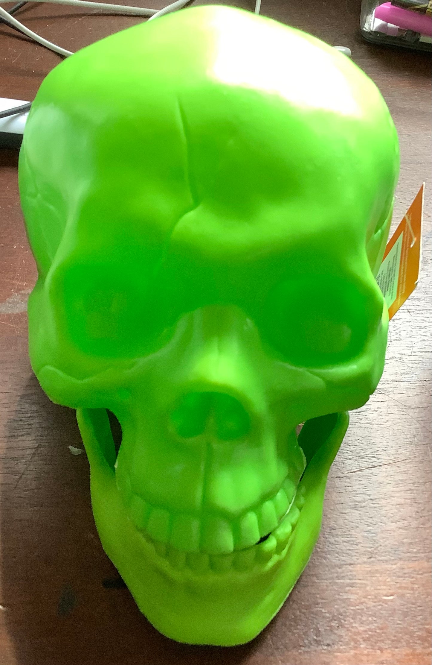 INDOOR/ OUTDOOR DECORATIVE SKULL HEAD