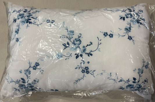 Throw Pillows - May Have Damaged or Missing Packaging - Some Dirt Possible Due to Shipping - Out of Package- AS IS - No Returns