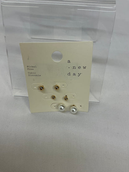 Fashion Jewelry (AND) - May Have Damaged Packaging