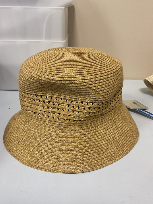 (CLEARANCE) Woven bucket hat