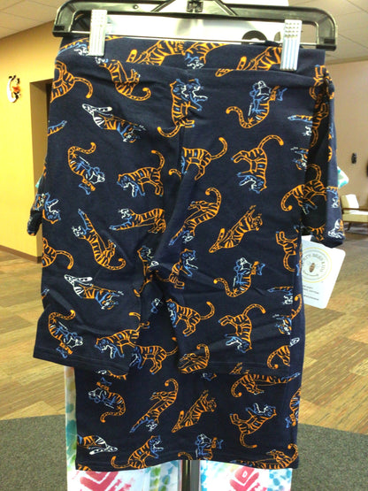 Boys 2pc Snug Fit Tiger Pajama Set- Size 8