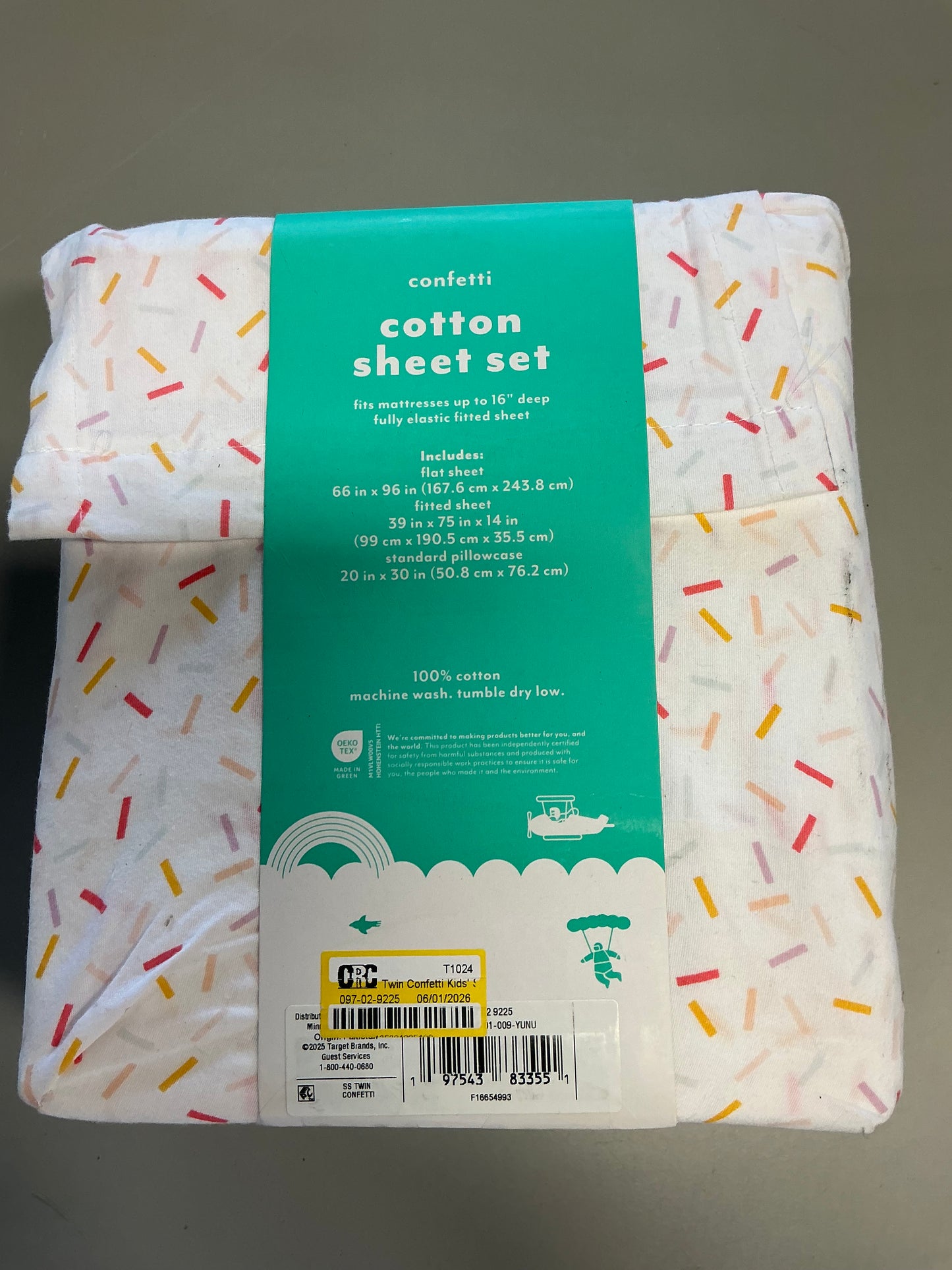 TWIN Sheet Sets (1 Pillowcase, 1 Flat Sheet, 1 Fitted Sheet) - External storage case shows minor dirt from handling (see pictures) - Some may be Missing packaging