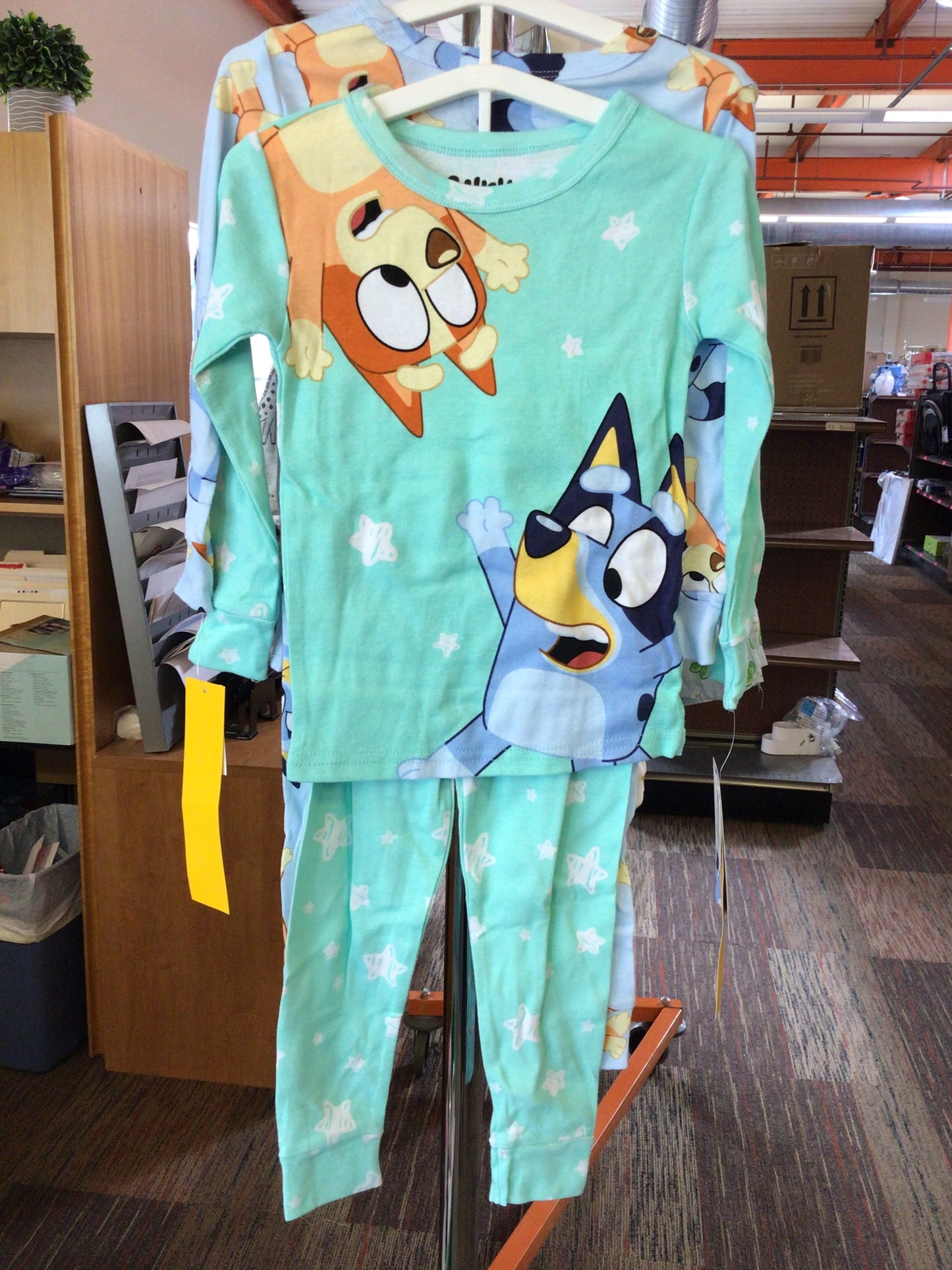 Bluey Set of 2 Pajamas Top Boys 4T Blue Green Dog Graphic Snug Fitting Crew Neck