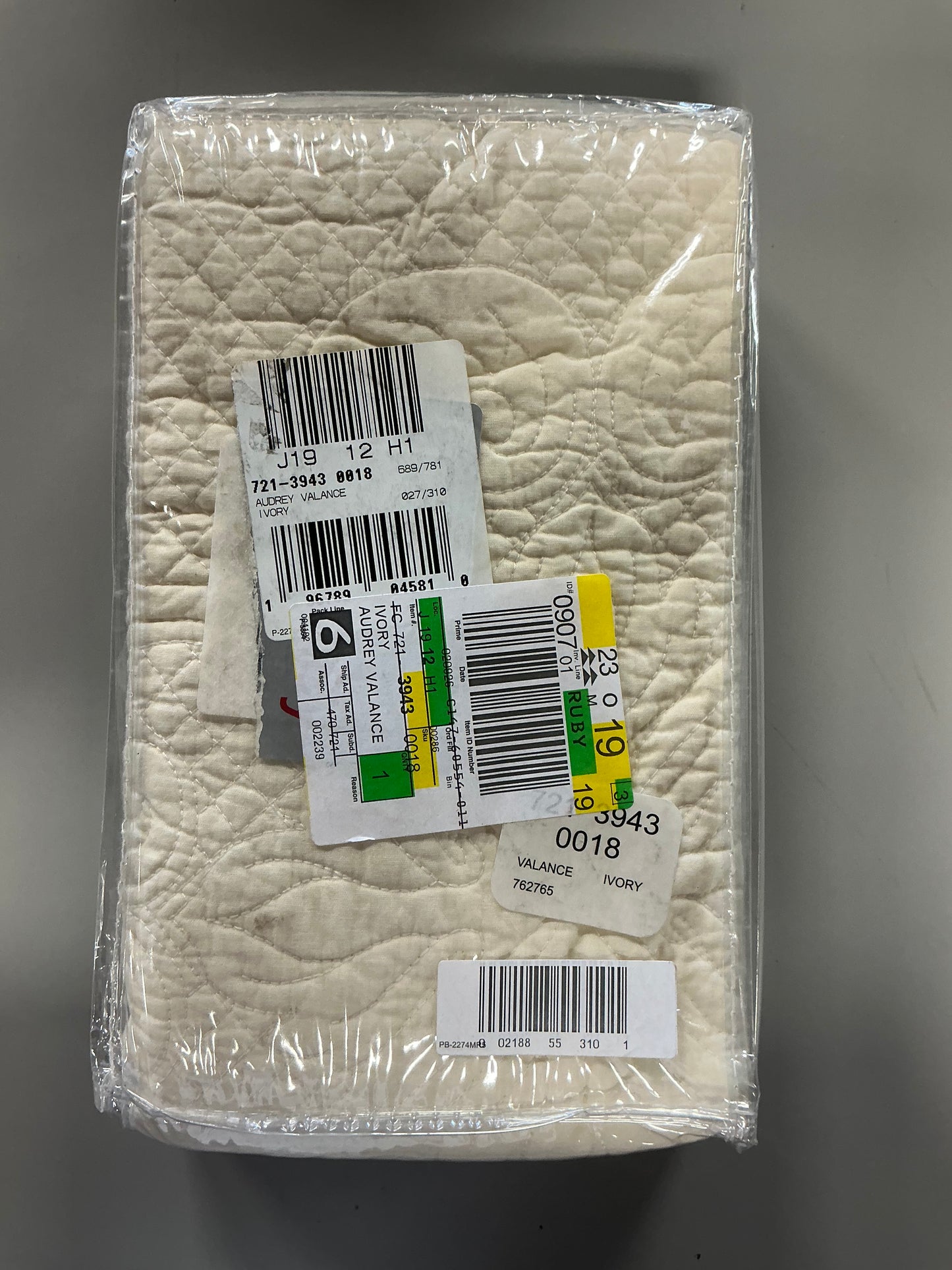 Hudson & Main Audrey Rod Pocket Scallop Valance - Ivory - L18”, W60” - Damaged Packaging (see pictures)