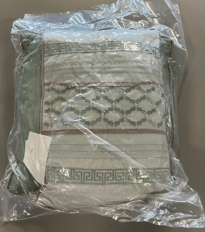 Madison Park Traditional Jacquard Aqua Queen Comforter Set, 7pc - All Season Bedding Set, Down Alternative - NO OUTER PACKAGING, DOES HAVE INNER PACKAGEES INTACT (see pictures) - OUT OF BOX