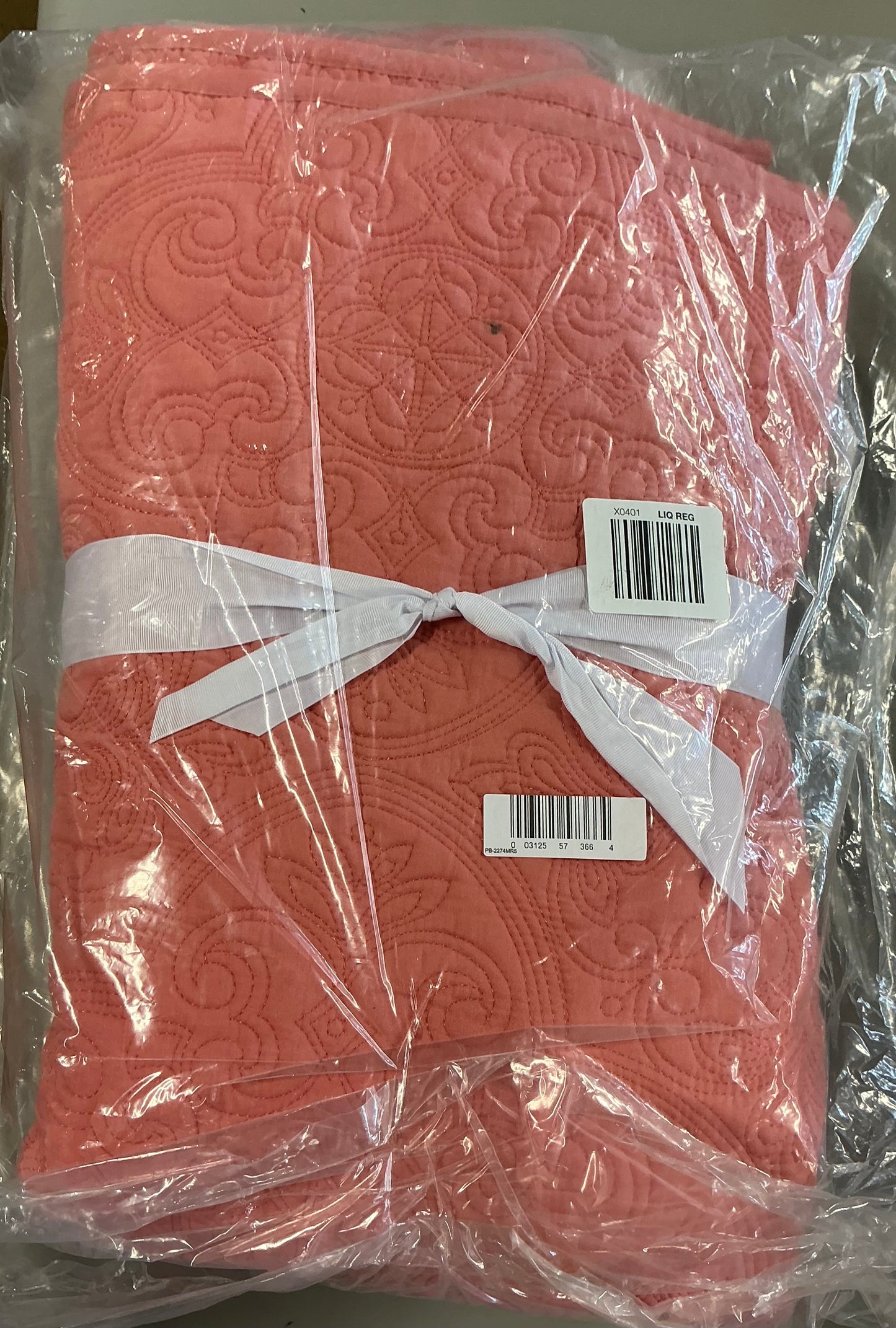 Home Expressions Harper Quilt - Damaged Packaging (see pictures)