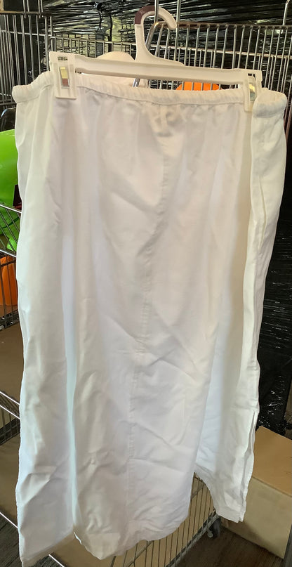 WOMENS XL WHITE SKIRT