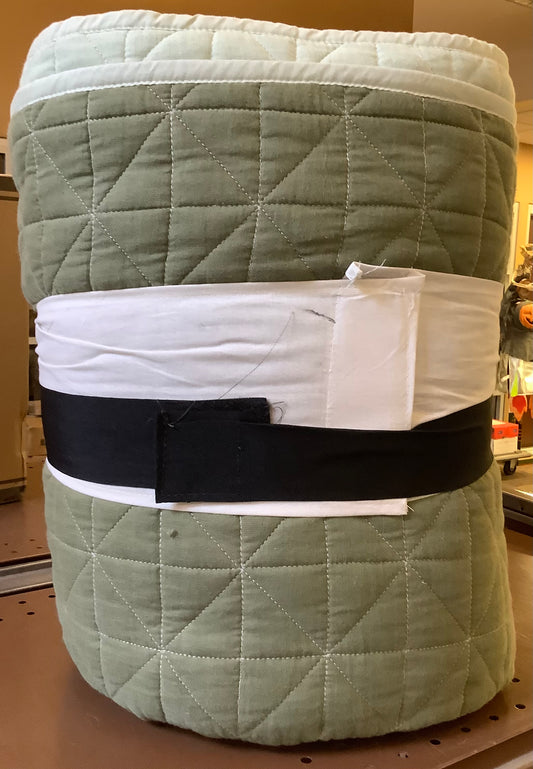 Reversible Full/Queen Grid Stitch Quilt Green