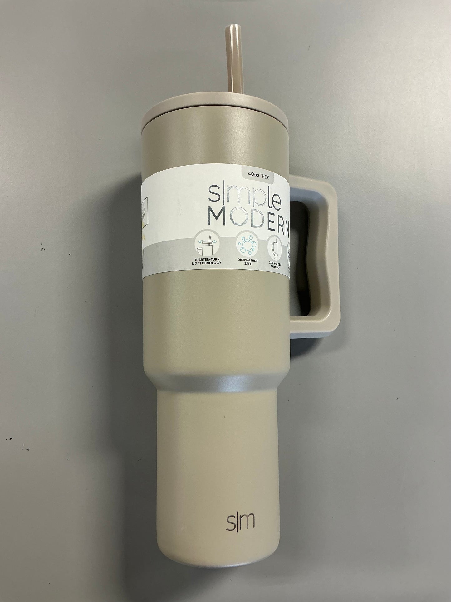 Simple Modern Trek 40oz Stainless Steel Lidded Tumbler - Almond Birch -Dishwasher-Safe Portable Drinkware for Cold Beverages - Minor Cosmetic Damage - May Be Missing Packaging (see pictures)