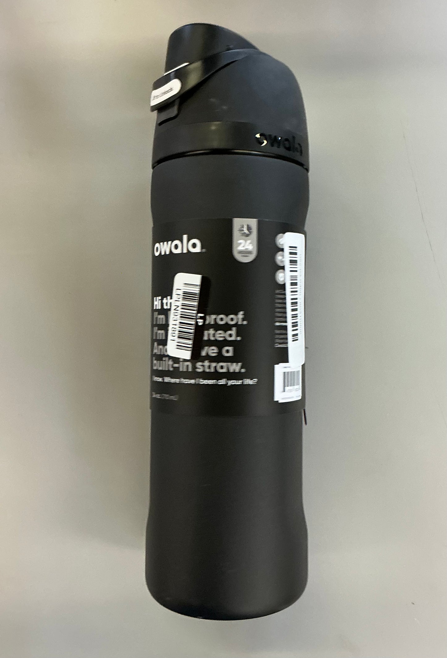 Owala 24 fl oz FreeSip Stainless Steel Water Bottle - MINOR COSMETIC DAMAGE (see pictures)