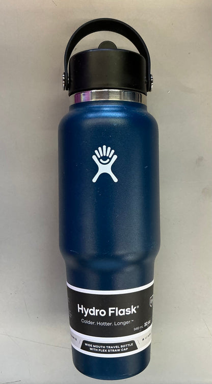 Hydro Flask 32 oz Travel Bottle with Flex Straw Cap - Minor cosmetic damage