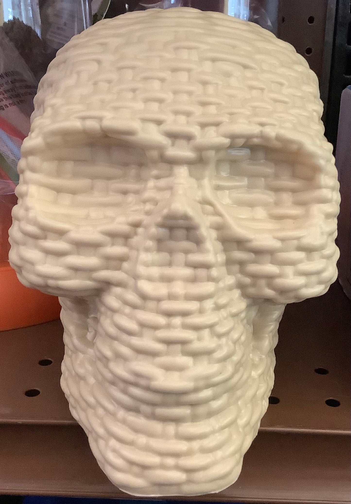 DECORATIVE HALLOWEEN SKULL