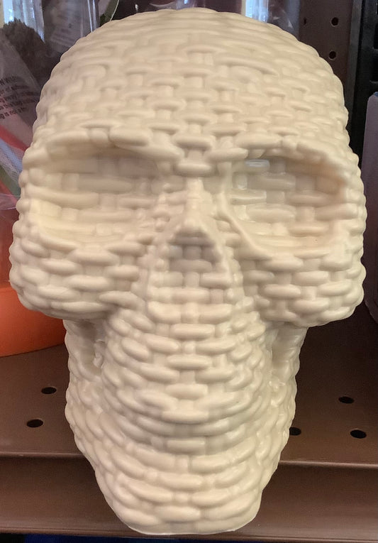 DECORATIVE HALLOWEEN SKULL