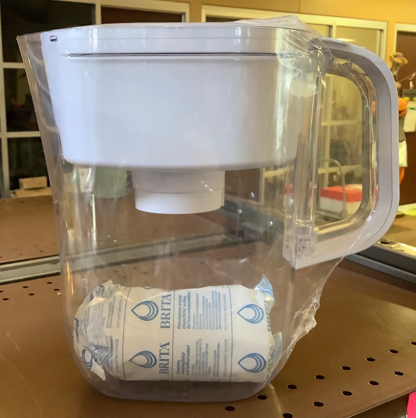 Brita Small 6 Cup Bright White Denali Water Filter Pitcher with 1 Brita Standard Filter
