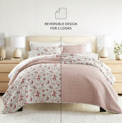 ienjoy home - French Jacobean Patterned Quilted Coverlet Set -3 piece Reversible - King/Cal king - No Retail Packaging (see pictures)