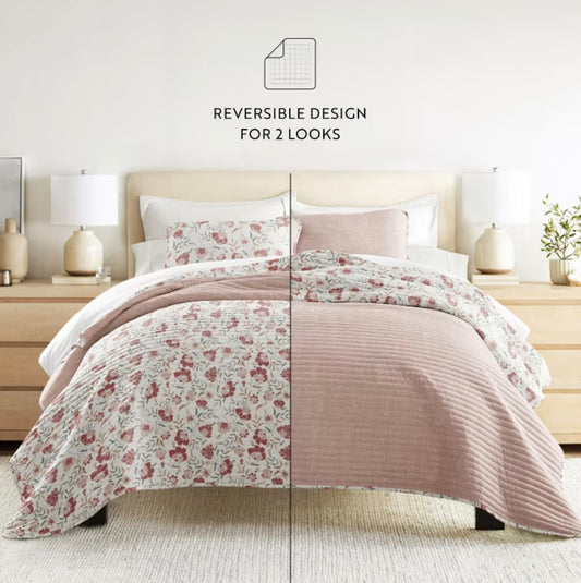 ienjoy home - French Jacobean Patterned Quilted Coverlet Set -3 piece Reversible - King/Cal king - No Retail Packaging (see pictures)