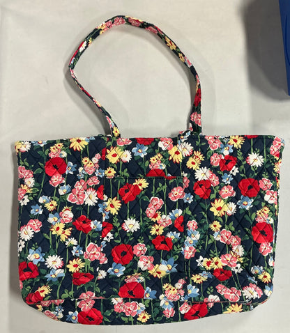 Vera Bradley - East West Tote Bag - Navy Blue/Poppy Meadow