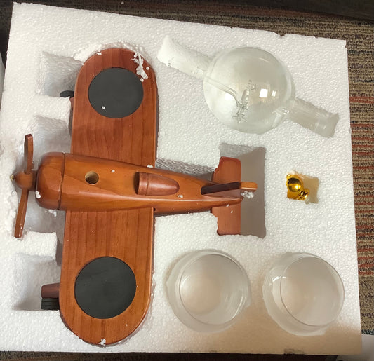 AIRPLANE WHISKEY DECANTER SET WITH GLOBE GLASSES