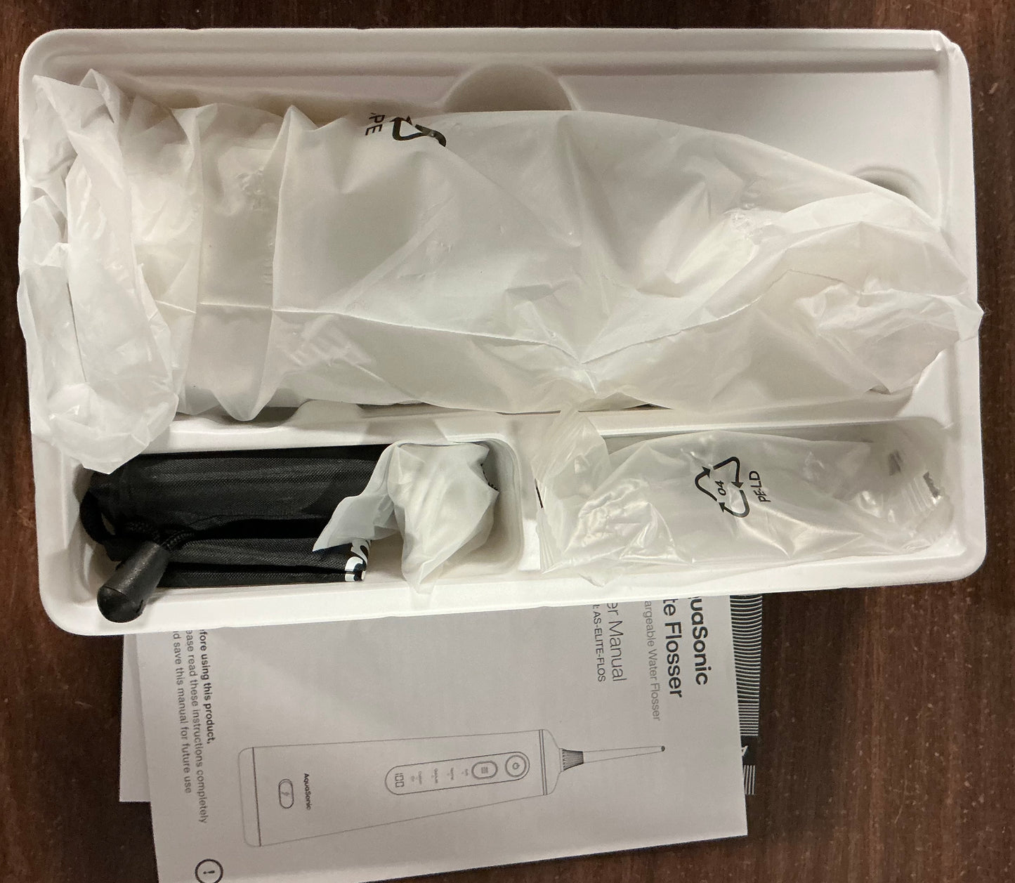 THRIFTY 70 - Aquasonic Elite Rechargeable Water Flosser, 3 Attachments (sealed in individual bags, see picture) - Open Box - USED (See Pictures)- FINAL SALE- NO RETURNS - AS IS