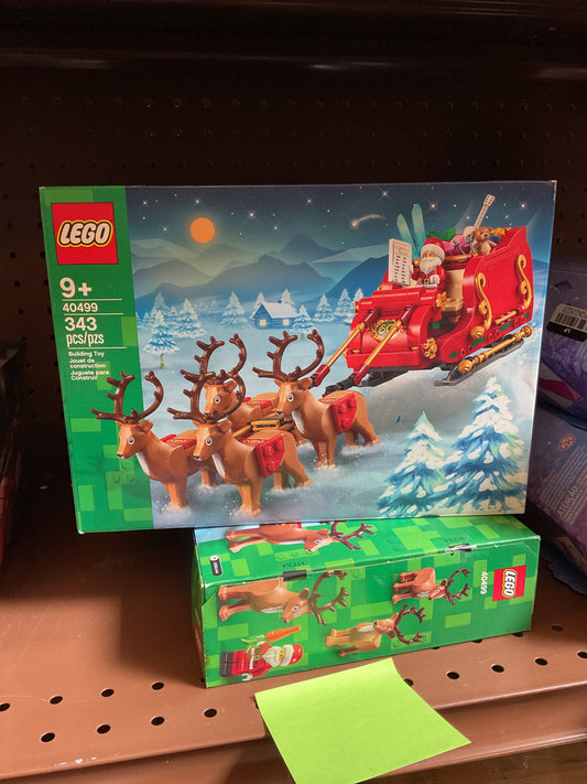 LEGO Santa's Sleigh Christmas Toy Set with Reindeer & Santa Figurine 40499