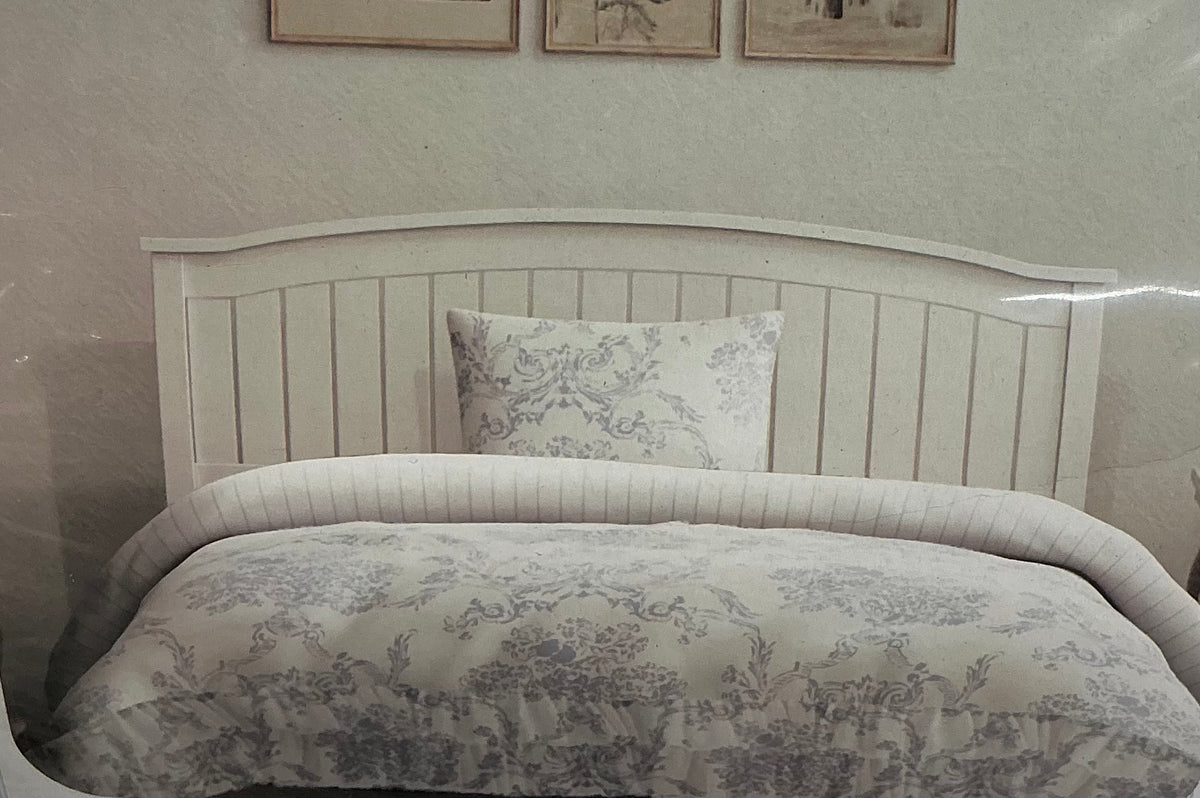 Harlow & Wren - Blue Floral - 2-piece Comforter Set - FOR PICKUP ONLY
