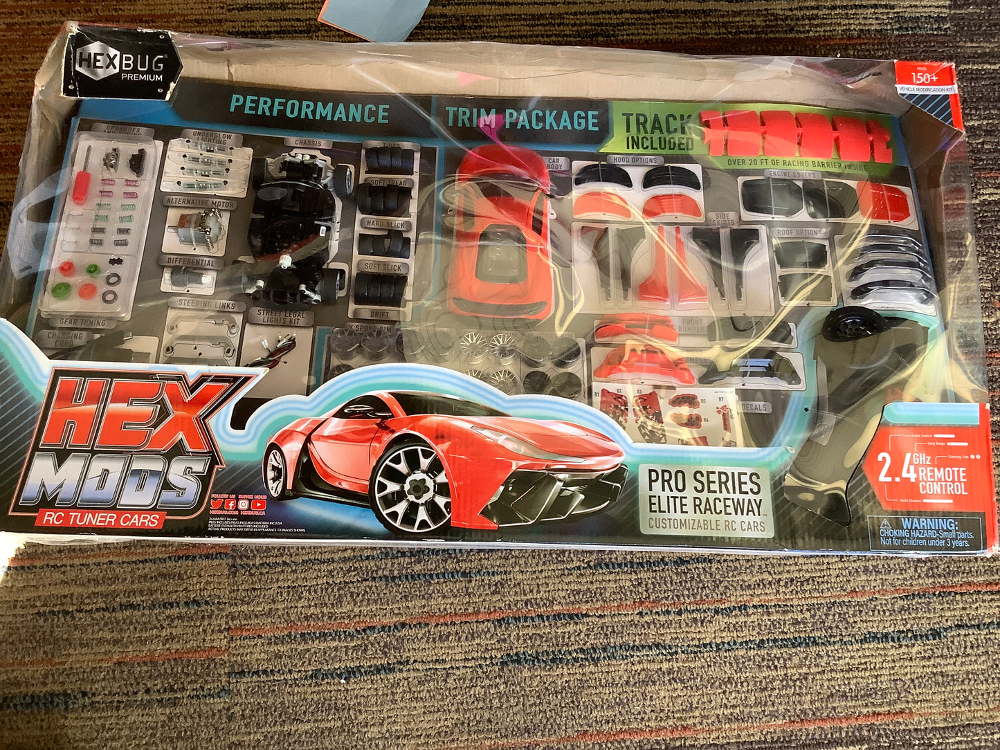 HEXBUG HEXMODS Pro Series Elite Raceway, Rechargeable RC Car, Buildable Scale Model 2.4 Ghz Controller and Trackset Inlcuded, (DAMAGED PACKAGING)