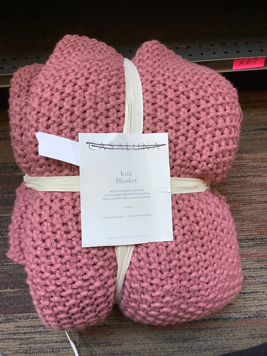 (Clearance) FINAL SALE King Chunky Knit Bed Blanket Rose Pink: Acrylic Sweater Knit, Machine Washable, All Ages