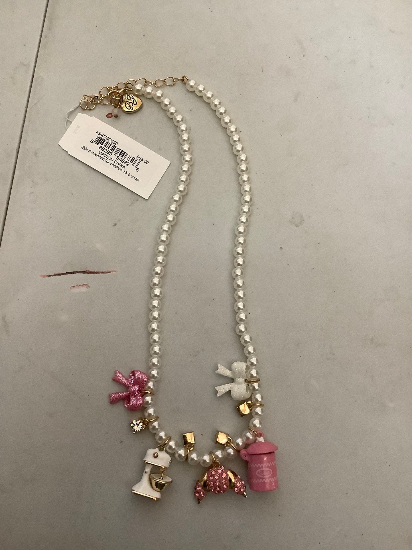 Betset Johnson Charm Necklace