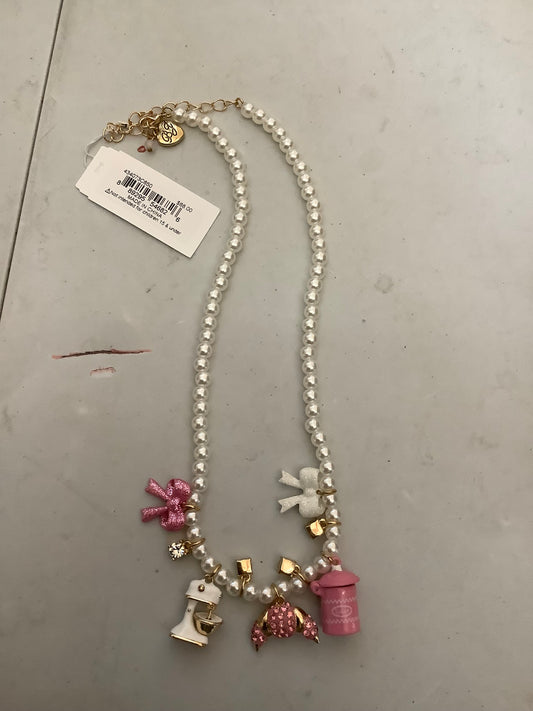 Betset Johnson Charm Necklace