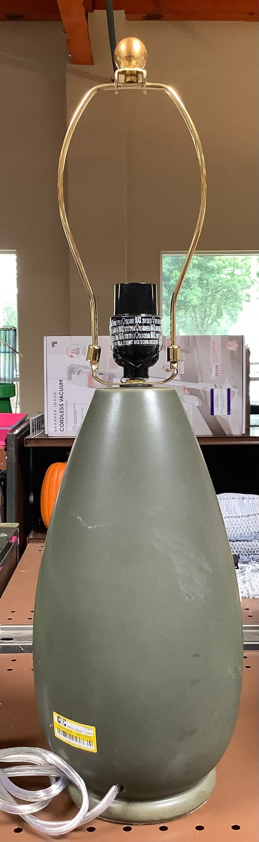 THRIFTY 70-Wavy Shade Collection with Ceramic Base Table Lamp Green