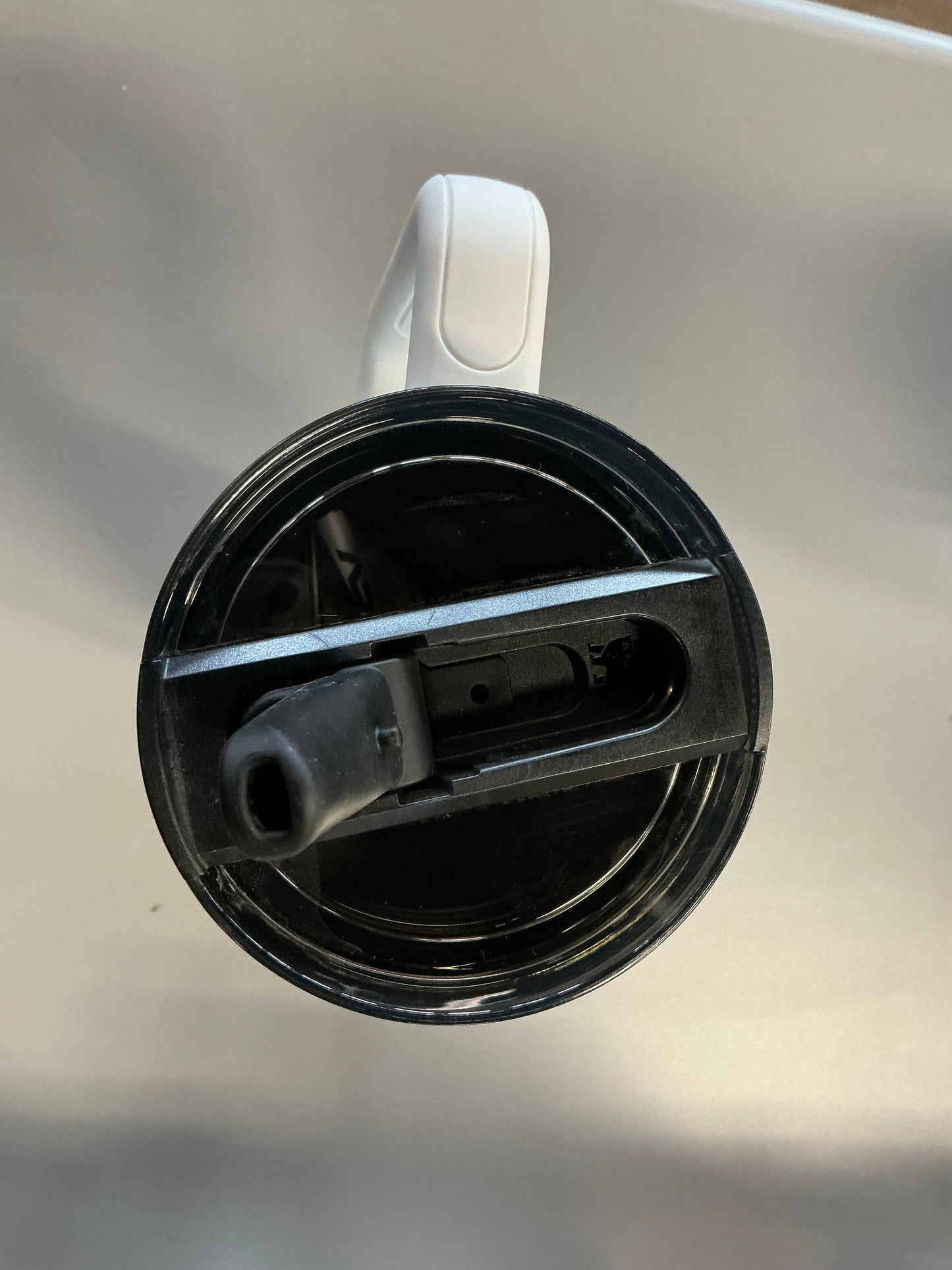 Stanley 40 oz Stainless Steel H2.0 Flowstate Quencher Tumbler - Some Minor Cosmetic/Shipping Damage (see pictures)