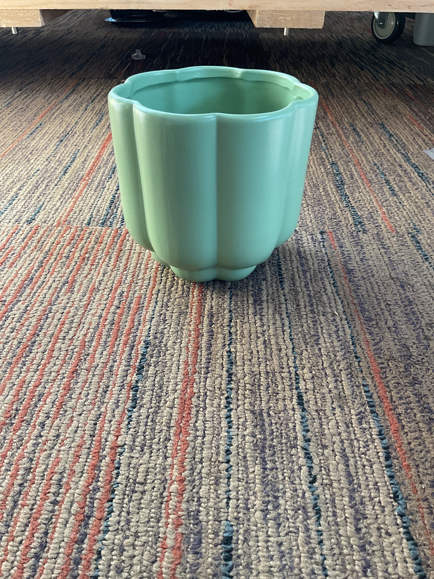 Scallop Planter Green