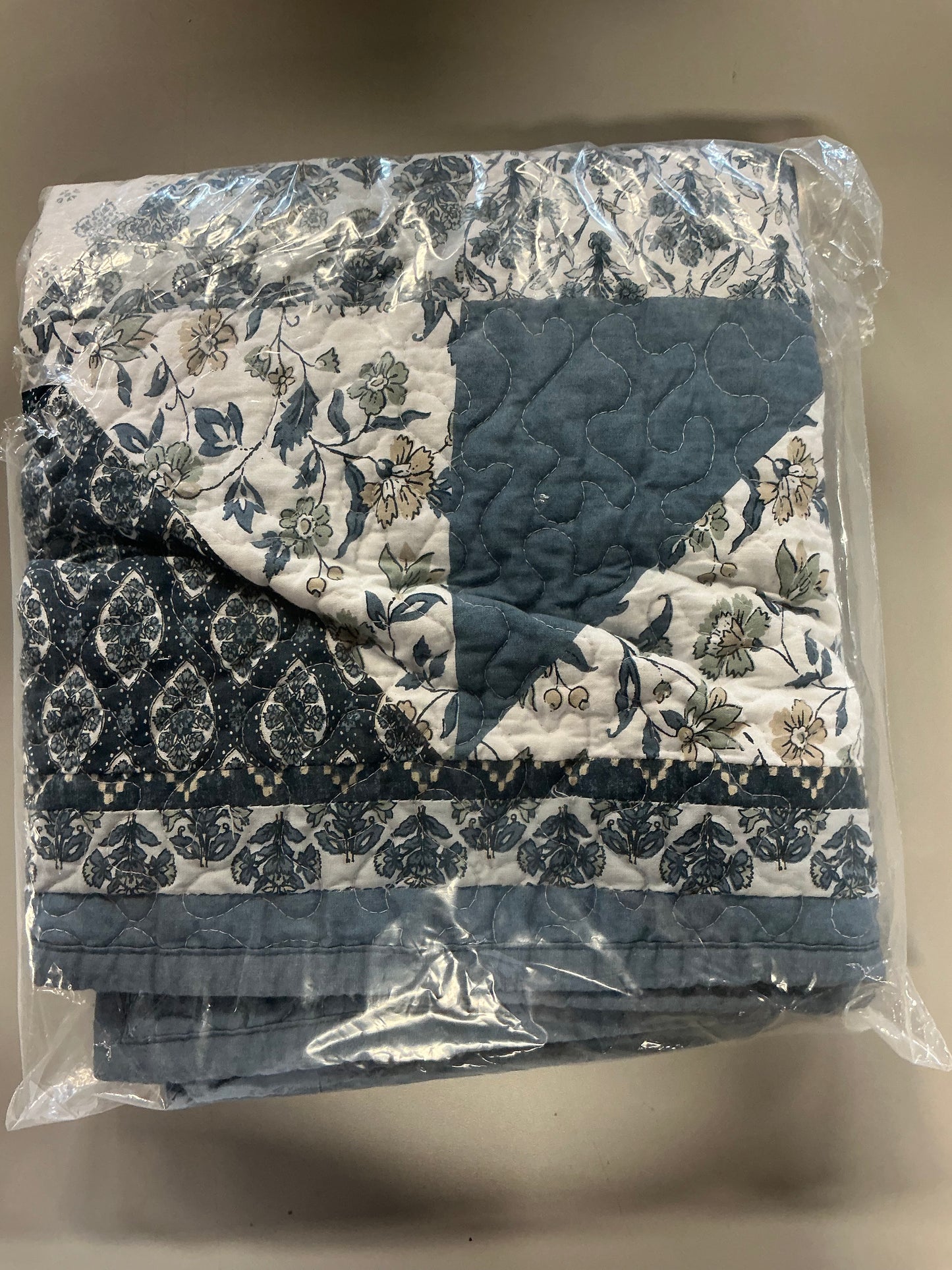 Linden Street Dayton Pillow Sham - Blue Triangle - Standard Size - 1 Sham - Open Package (see pictures)