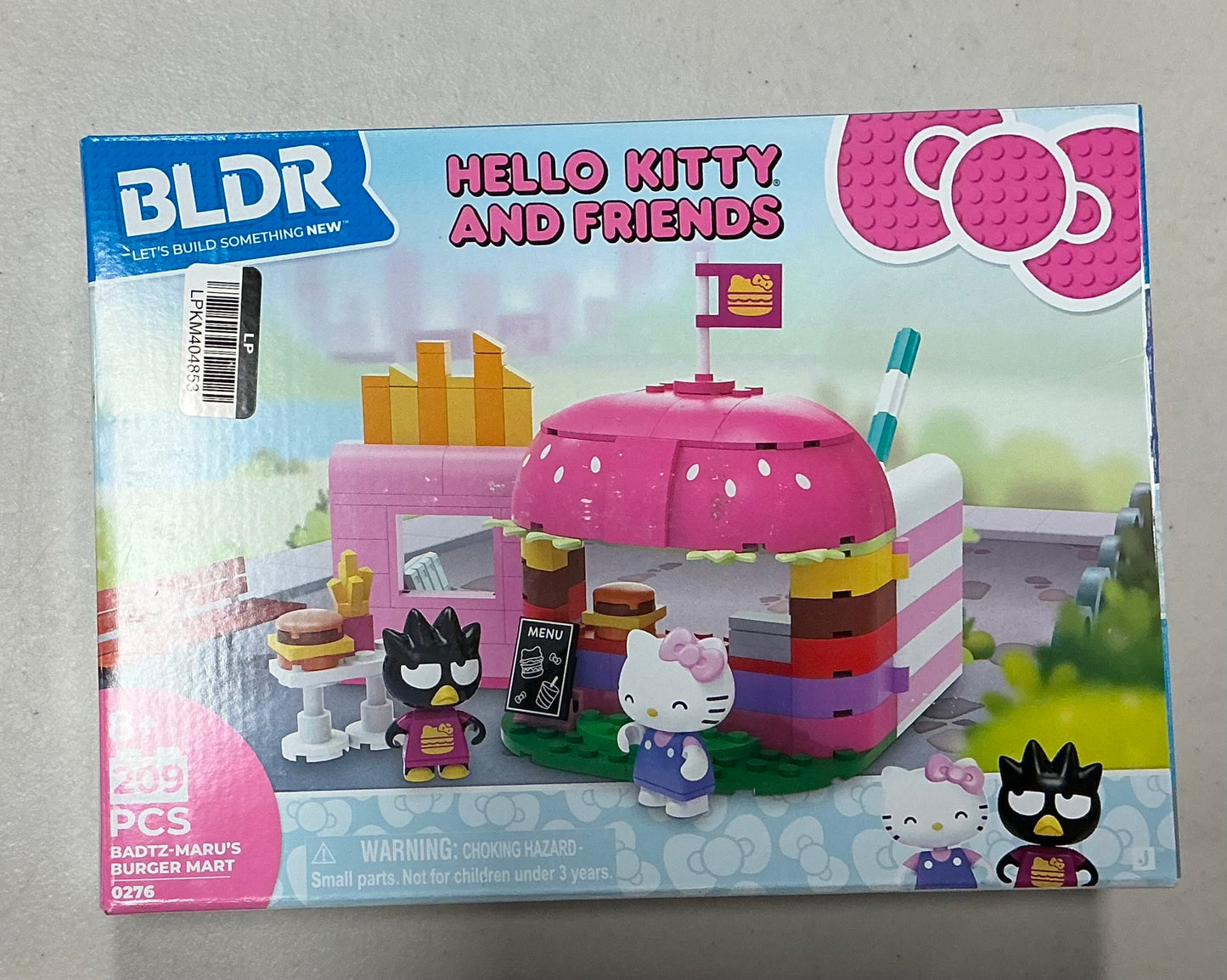 Hello Kitty & Friends Burger Mart with Hello Kitty & Pochacco Building Set