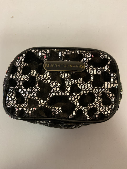 (CLEARANCE) Betsy Johnson Cheetah Print Makeup Bag small