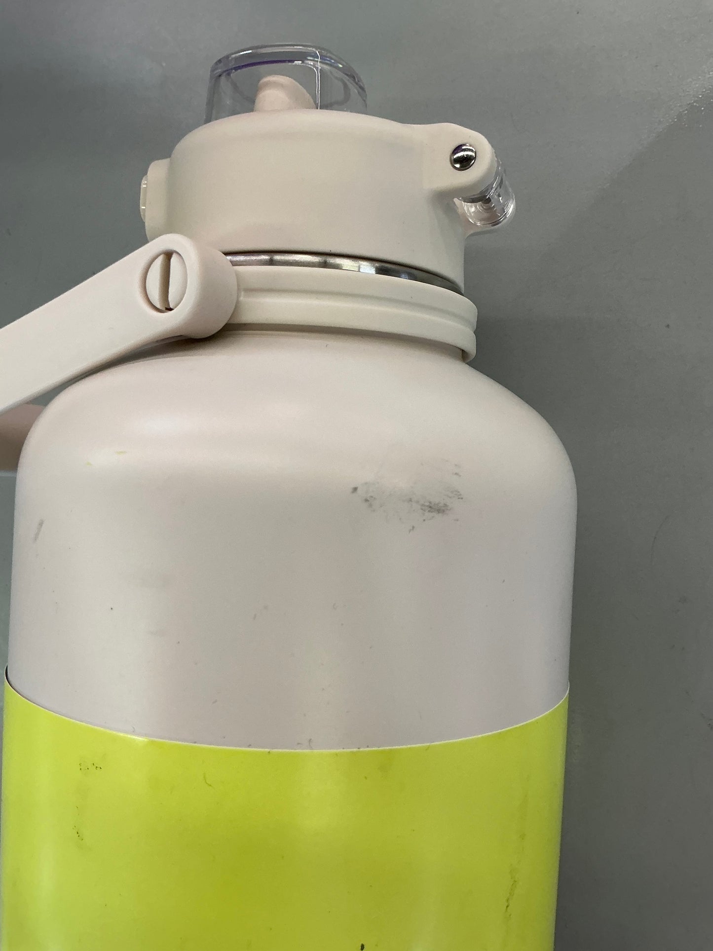 64 fl oz Stainless Steel Pop-Up Chug Sport Bottle White -  Minor Cosmetic Damage (see pictures)